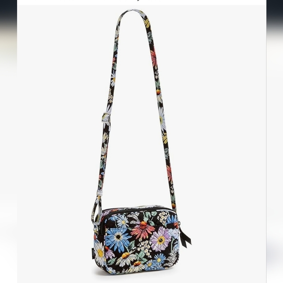 Vera Bradley Evie Crossbody Daisies NWT - Picture 3 of 5